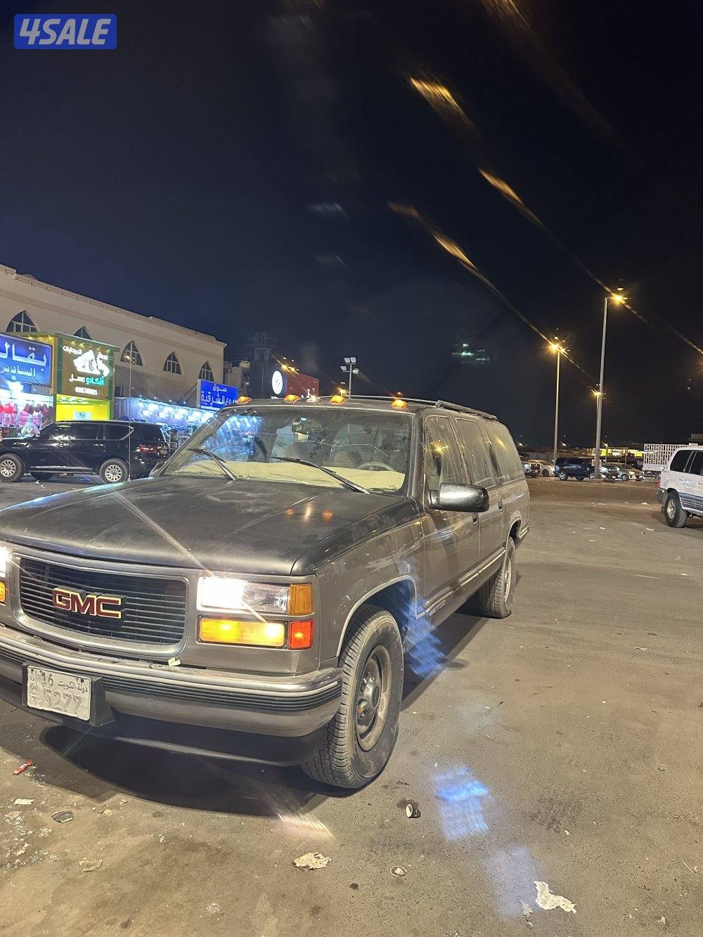 للبيع سوبربان موديل 1999 مكينة 454 البيع عع النظر8