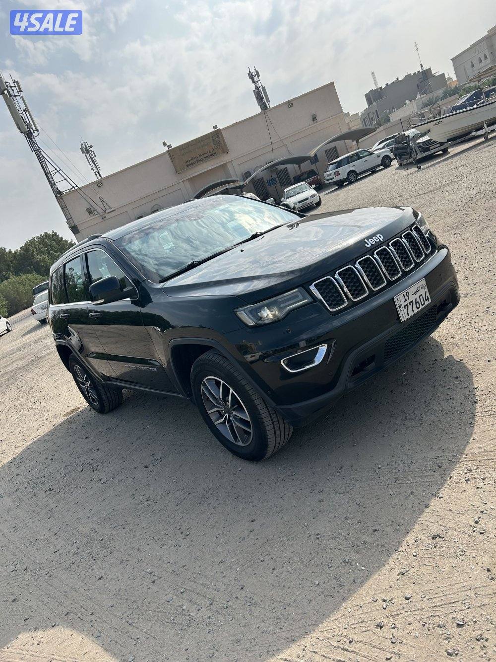 للبيع جراند شيروكي ٢٠٢١1