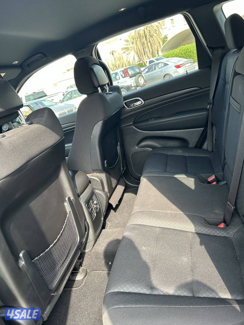 للبيع جراند شيروكي ٢٠٢١2