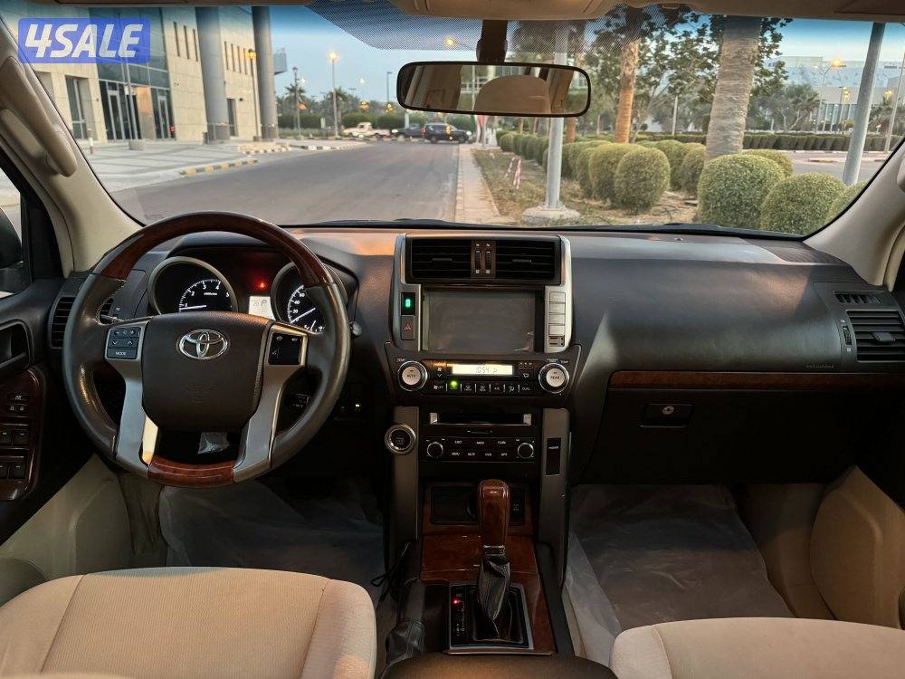 تويوتا برادو TXL V6 موديل 2012 بحاله ممتازه جدا10