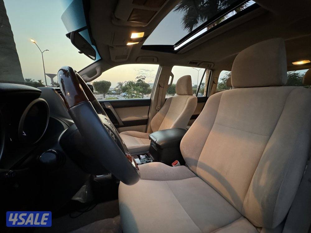 تويوتا برادو TXL V6 موديل 2012 بحاله ممتازه جدا13