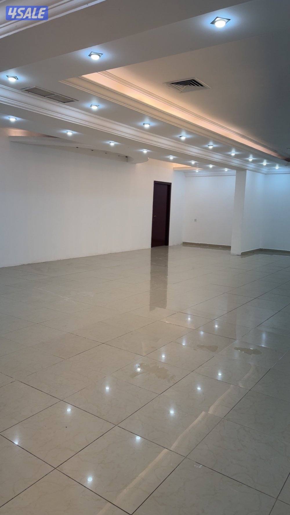 عبدالله مبارك قطعه ٥شارع ٥١٤منزل٣11