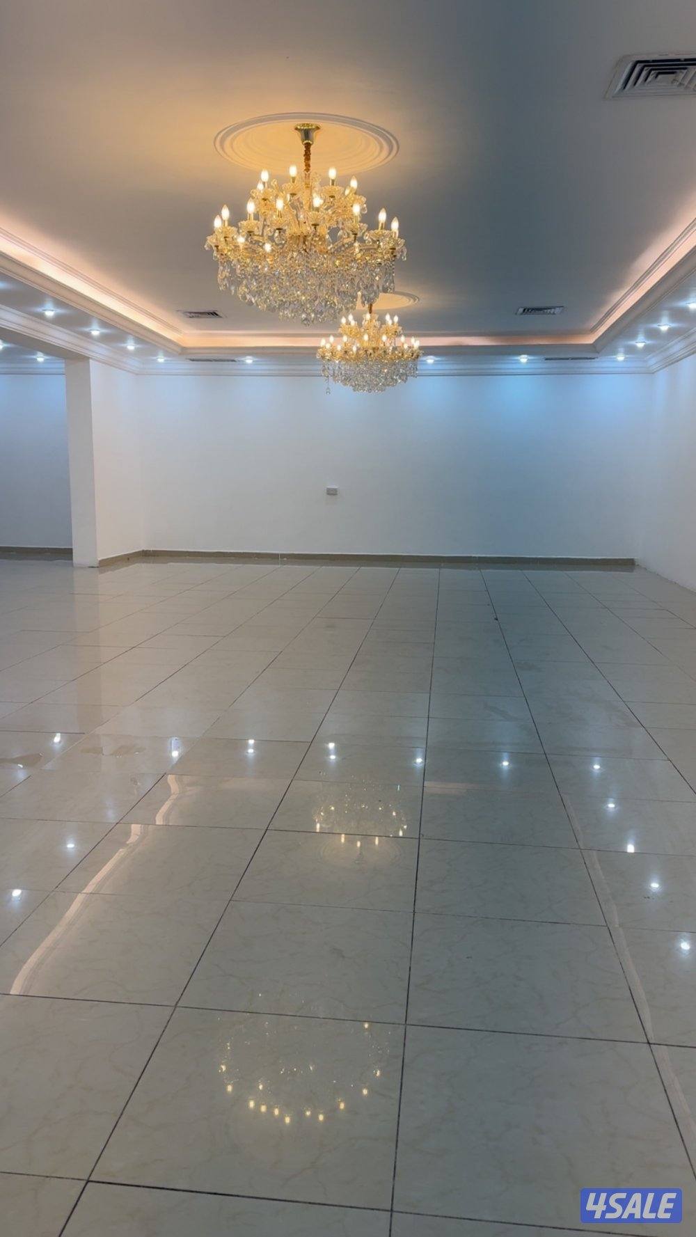 عبدالله مبارك قطعه ٥شارع ٥١٤منزل٣12