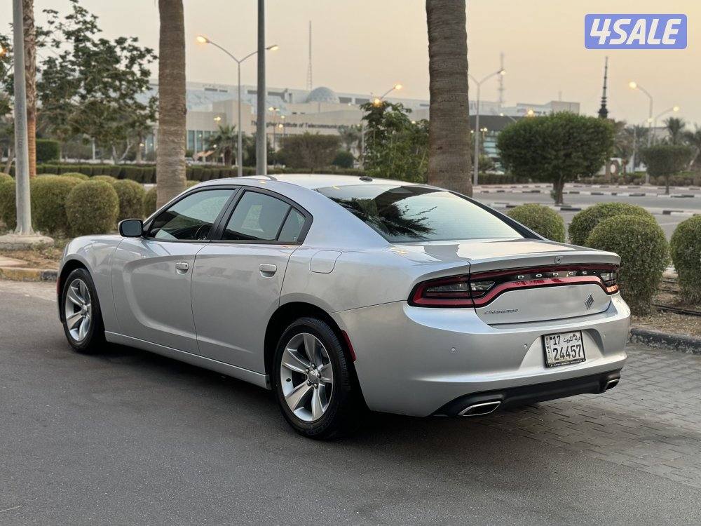 دوج شارجر V6 موديل 2020 بحاله الوكاله شرط الفحص4