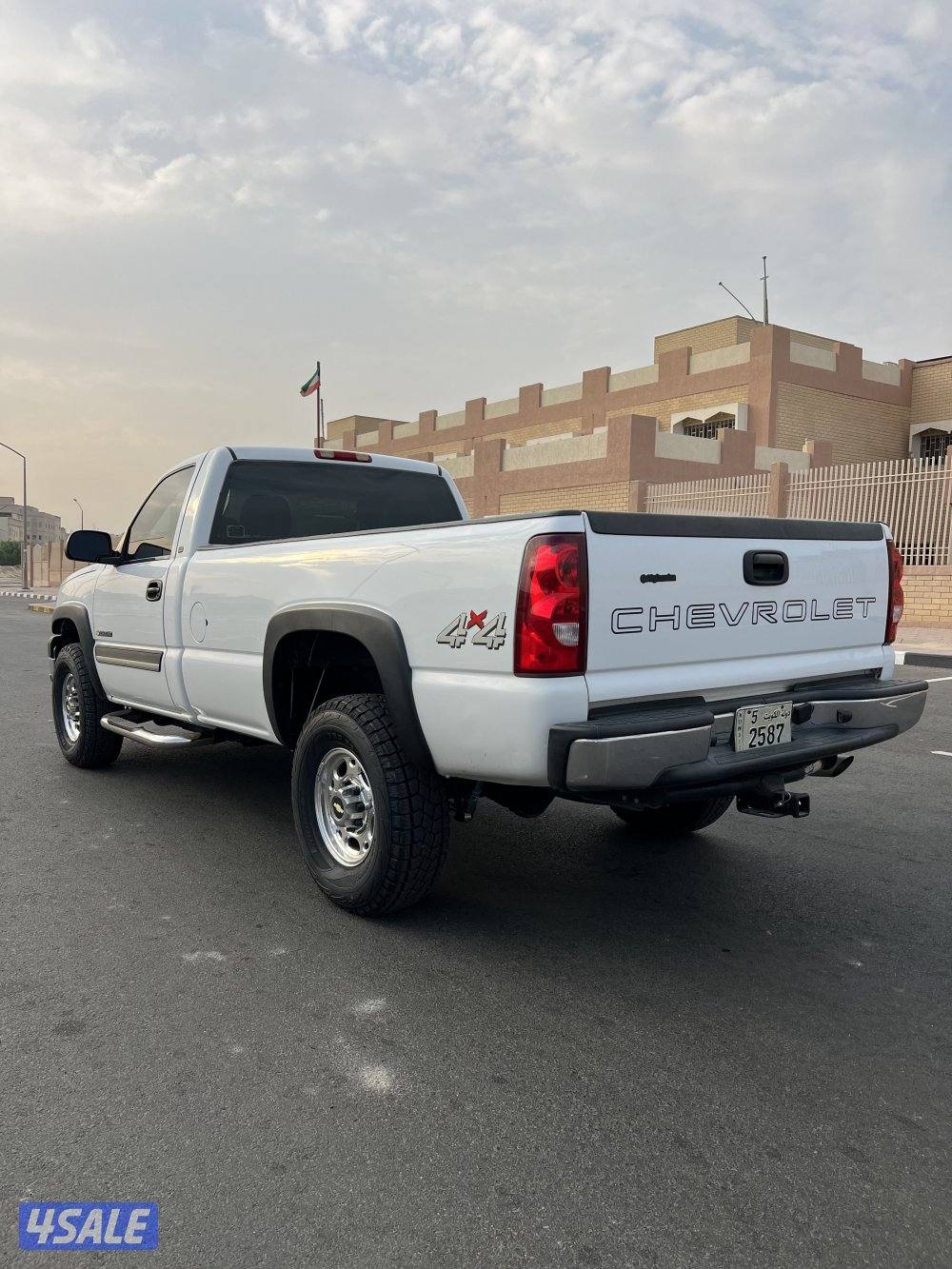 للبيع سلفرادو HD 20070