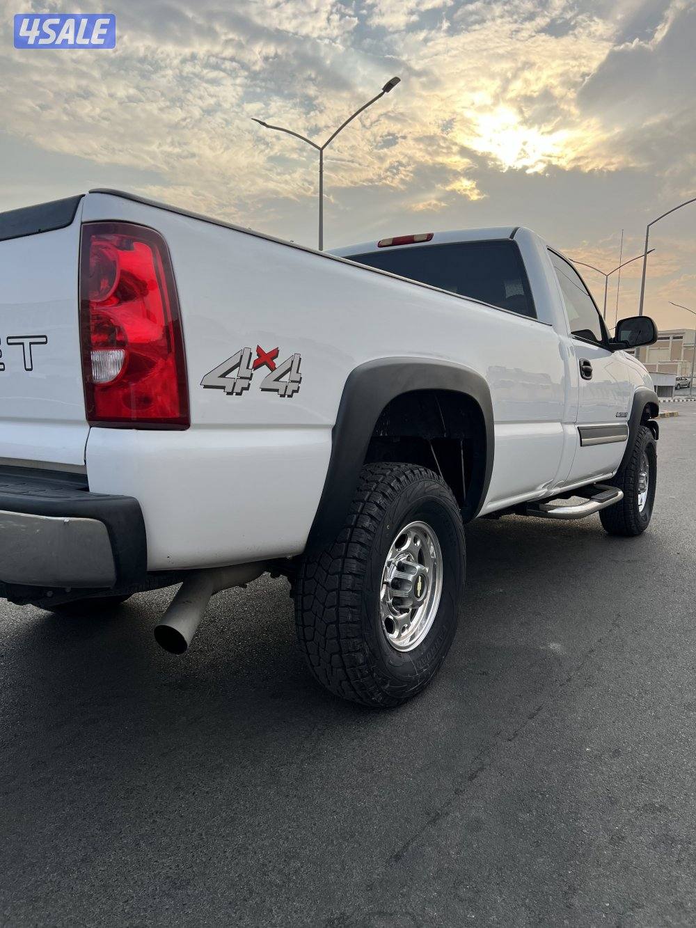 للبيع سلفرادو HD 20074