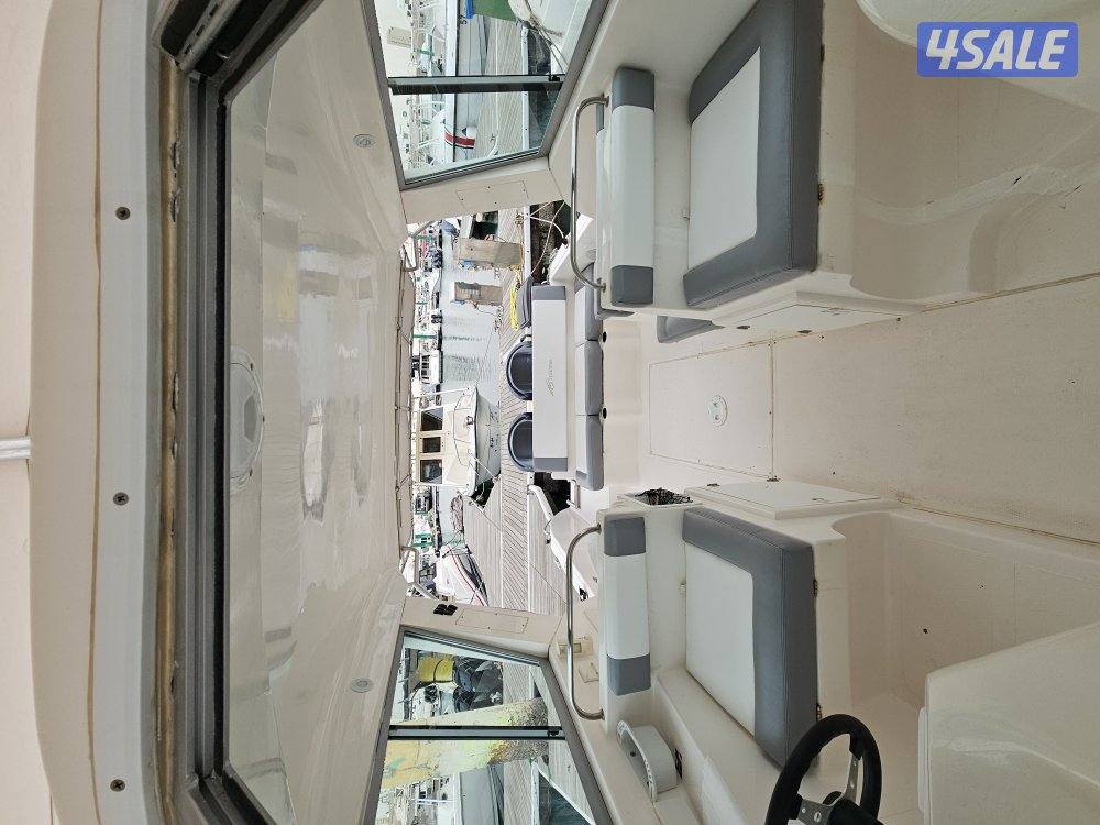 للبيع ماجلان 36 قدم موديل 2010 عليه مكينتين ياماها حجم 250 موديل 20124