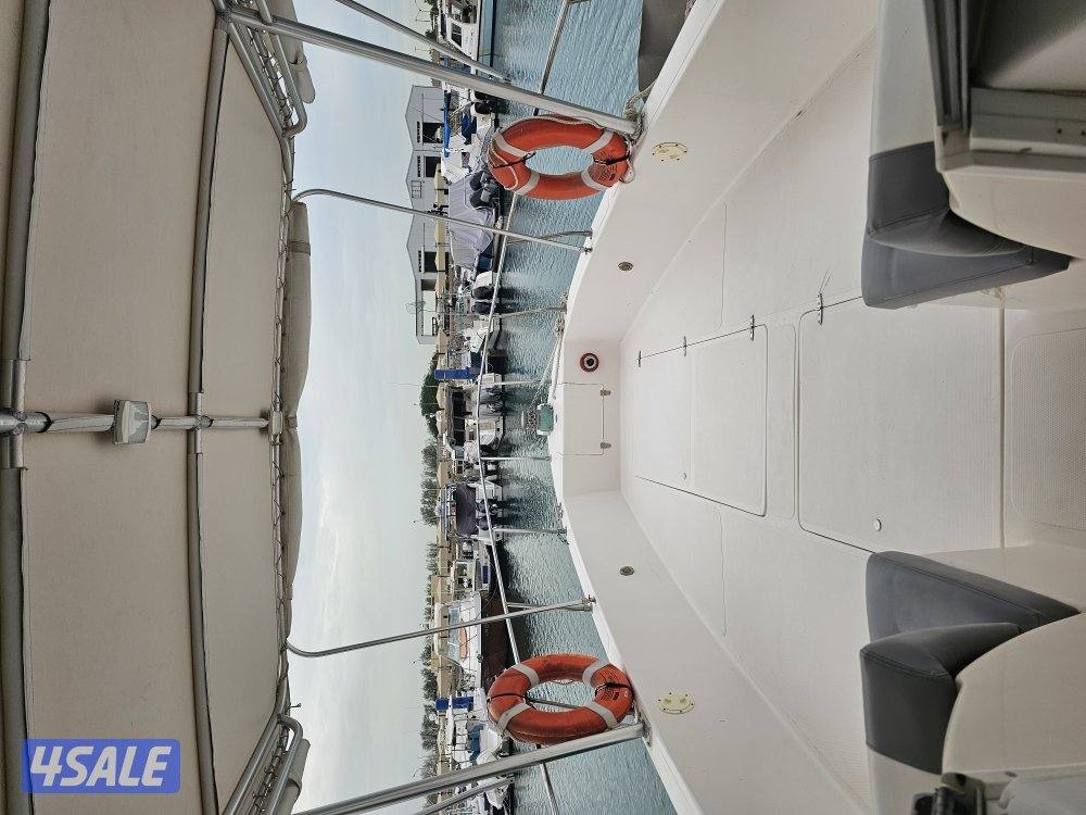 للبيع ماجلان 36 قدم موديل 2010 عليه مكينتين ياماها حجم 250 موديل 20125