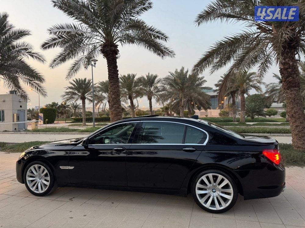 للبيع بي ام دبليو 2009 بحالة الوكالة 7404