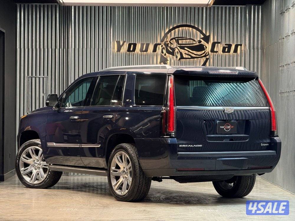 Cadillac escalade1