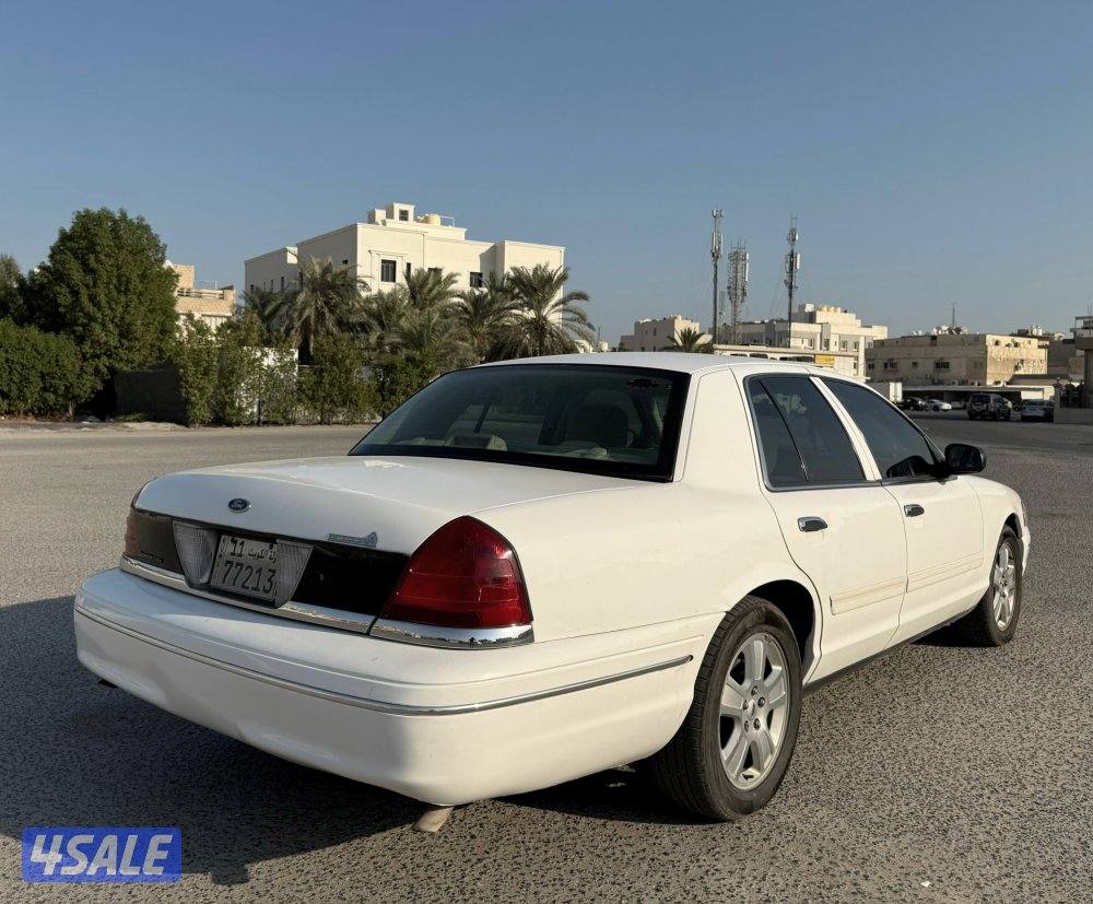 بحالة ممتازة جدا فورد كراون فكتوريا 2012 الوزان صبغ الوكالة عدا مدقر3