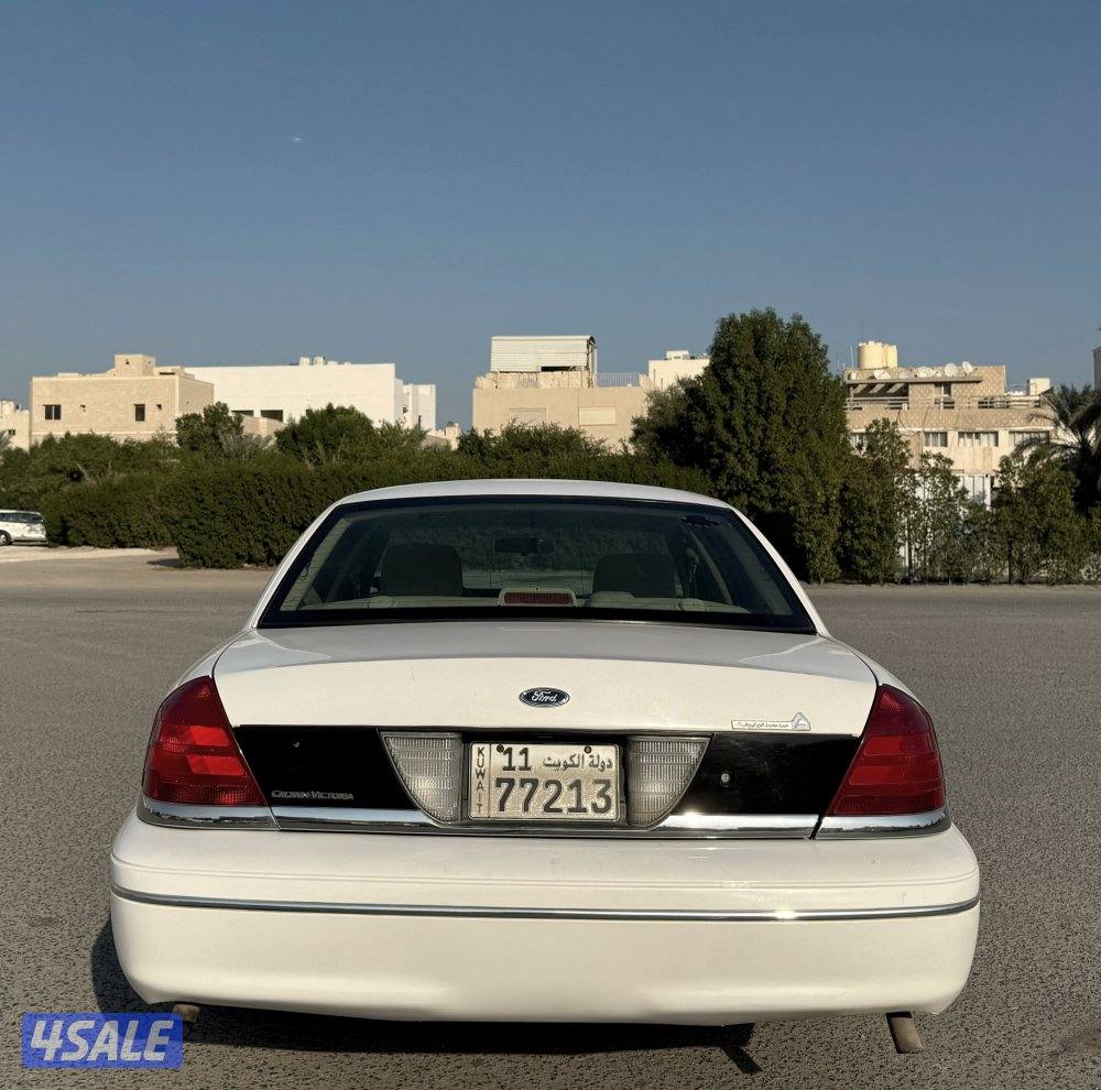 بحالة ممتازة جدا فورد كراون فكتوريا 2012 الوزان صبغ الوكالة عدا مدقر4