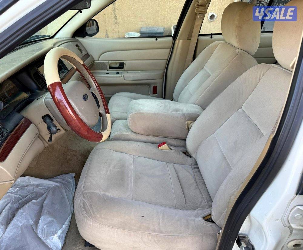 بحالة ممتازة جدا فورد كراون فكتوريا 2012 الوزان صبغ الوكالة عدا مدقر7