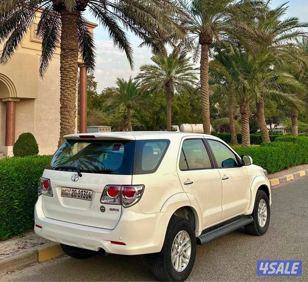 للبيع فورتنر موديل 2013 ماشي 165 صبغ الوكاله ماشي 165 سيرفس منتظم2