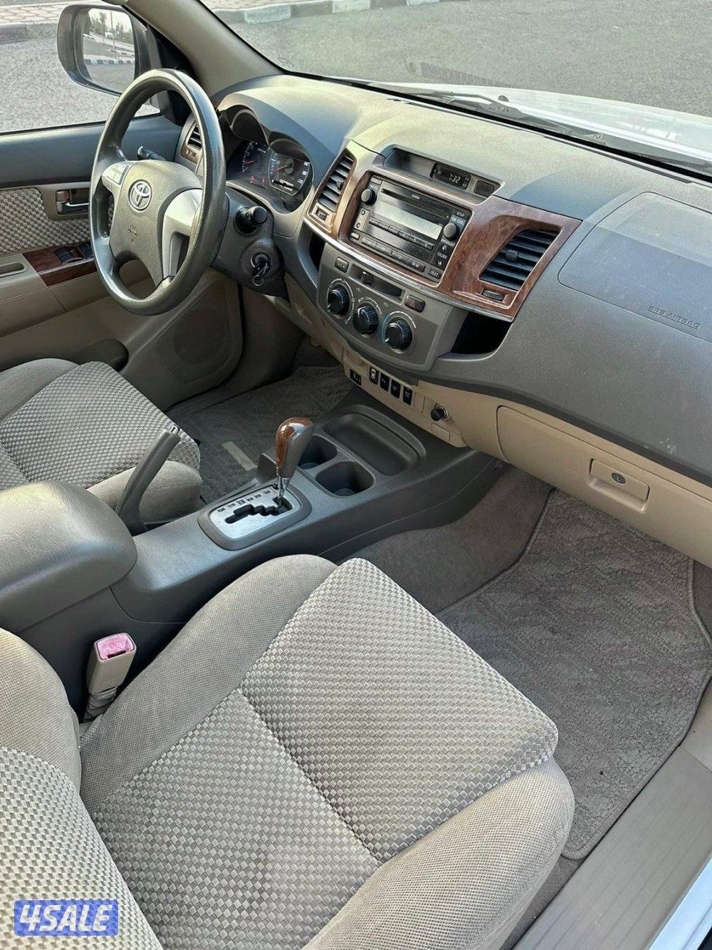 للبيع فورتنر موديل 2013 ماشي 165 صبغ الوكاله ماشي 165 سيرفس منتظم7