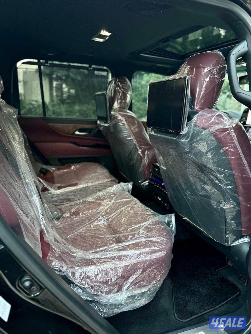 الدرجه الاولى موديل 2024 ماشي 17 الف وارد الساير10