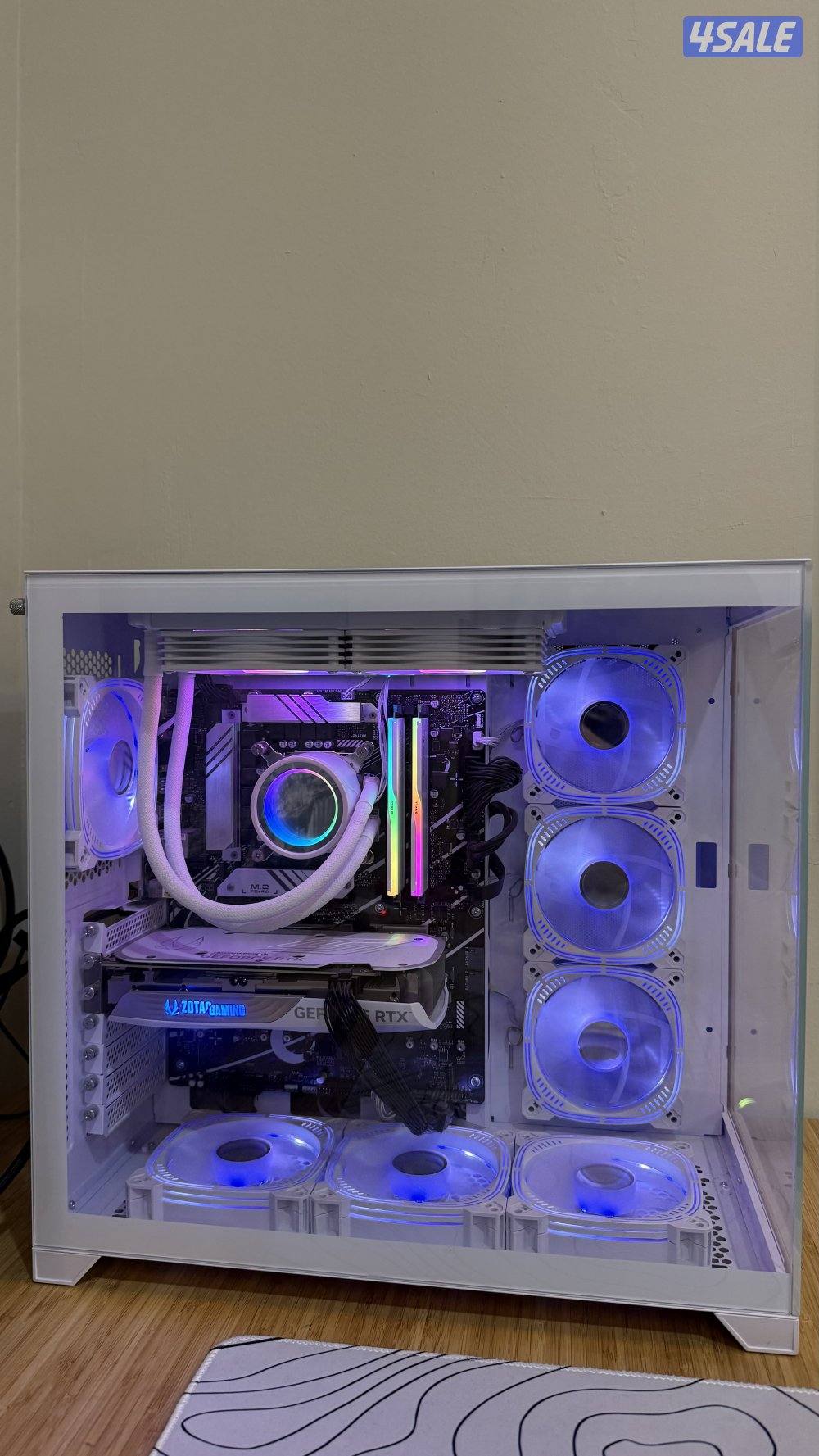 4060 Ti / INTEL i7/ 32 inch3