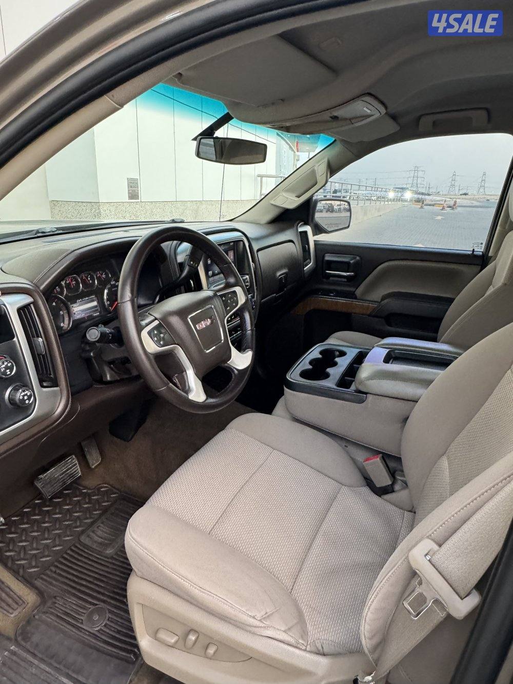 للبيع وانيت GMC سيرا موديل 201512