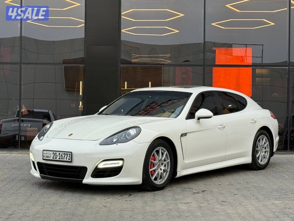 PORSCHE PANAMERA _ 20111