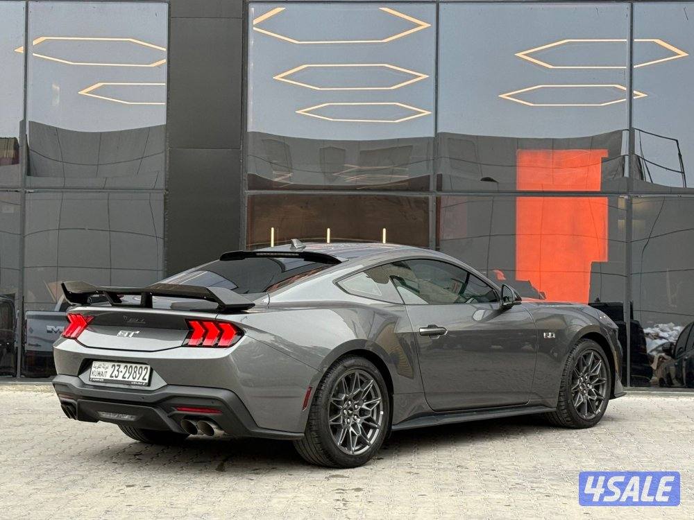 MUSTANG GT 5.0 V8 _2025 عداد 6 الاف فقط4
