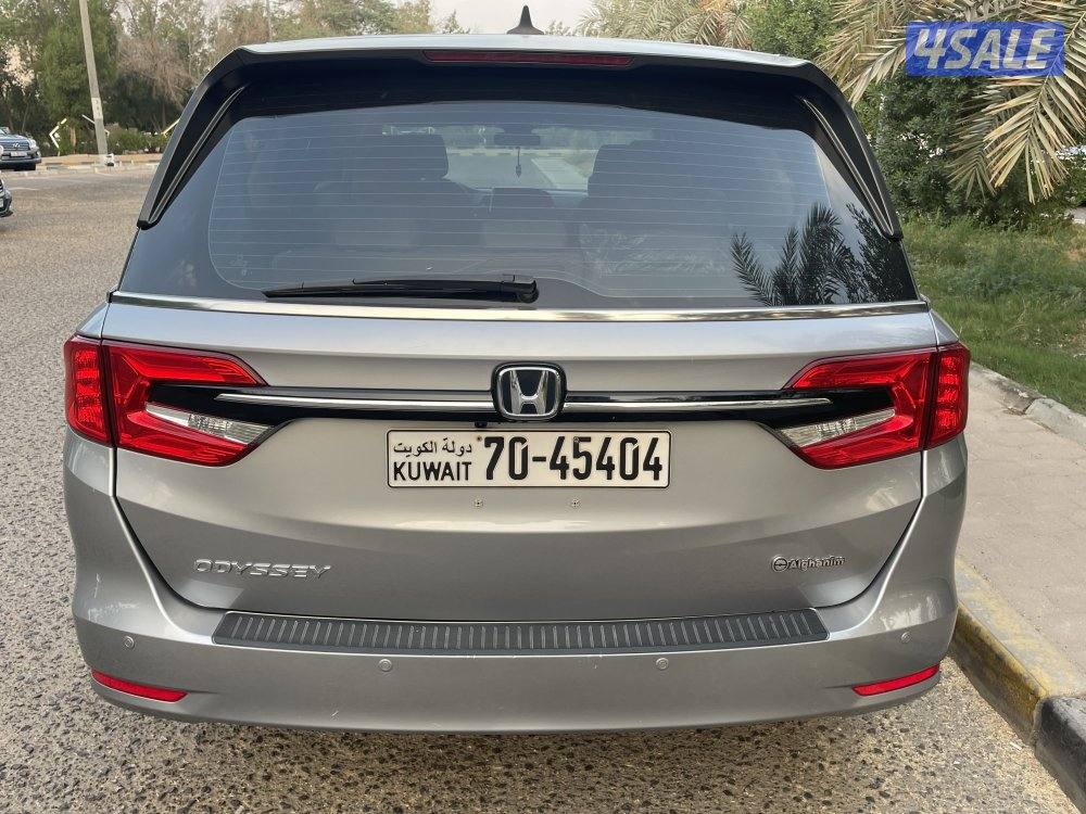 للبيع هوندا اوديسي موديل 2023 عداد قليل 70 الف كيلو فقط2