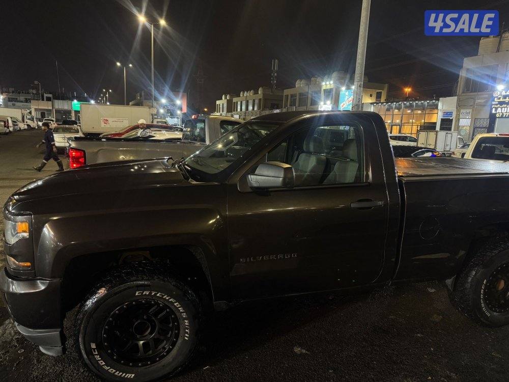 للبيع وانيت ٢٠١٦ قمه ب النظافه اللون رمادي غامج3