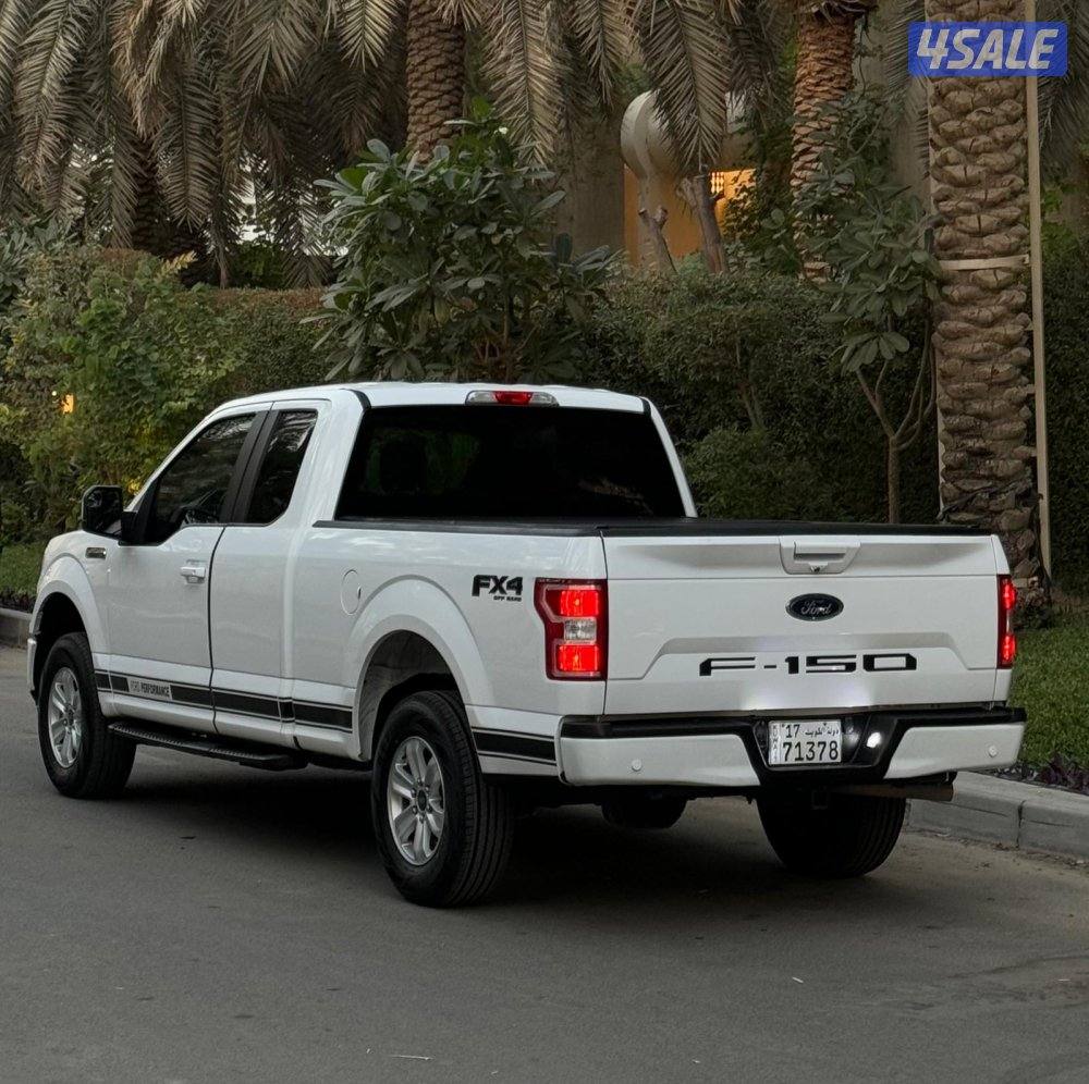 للبيع وانيت فورد موديل 2018  دبل قير4