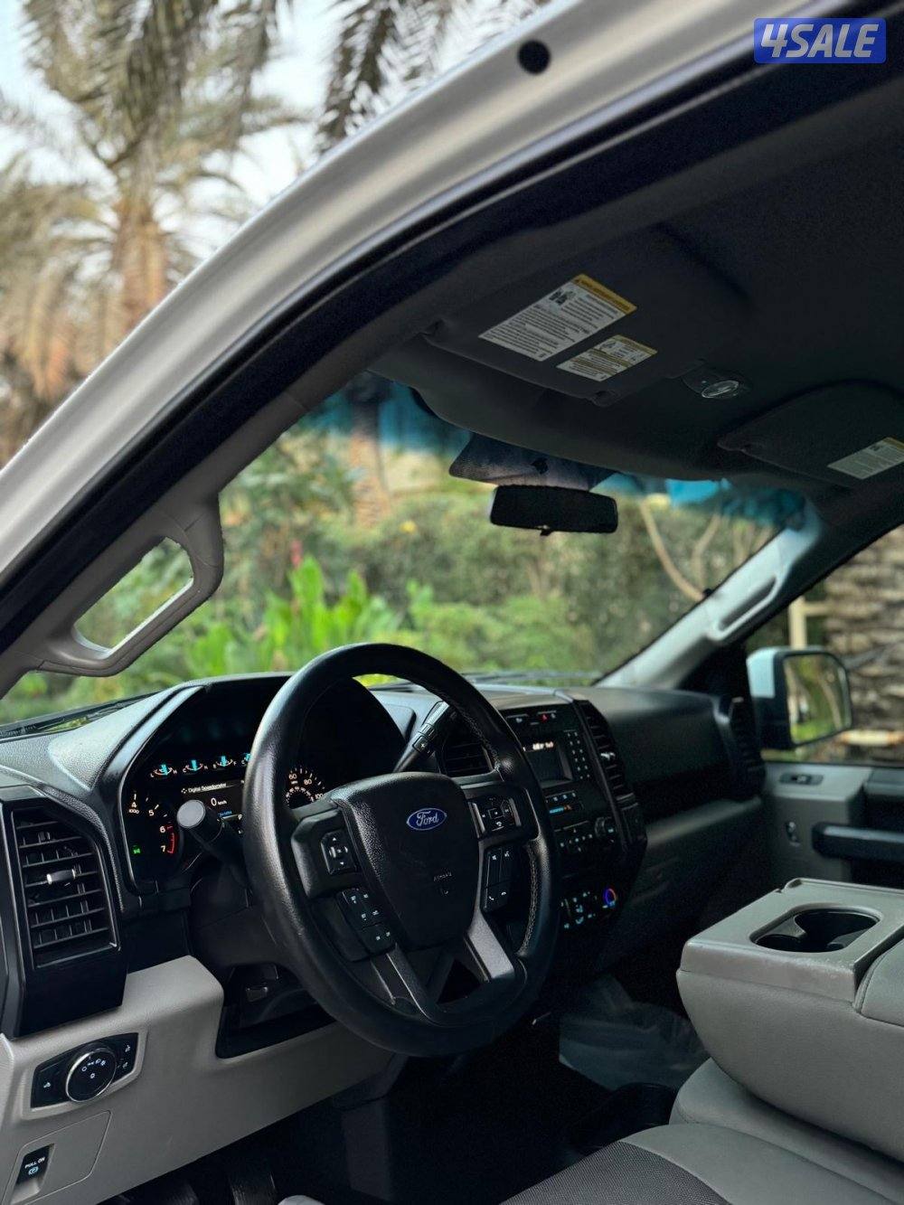 للبيع وانيت فورد موديل 2018  دبل قير7