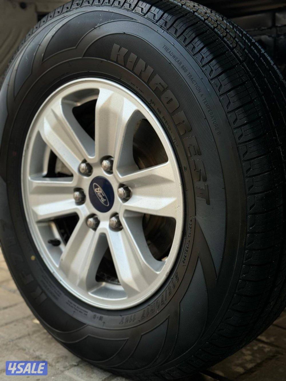 للبيع وانيت فورد موديل 2018  دبل قير13