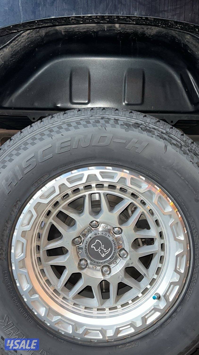 للبيع اربع رنقات بلاك راينو نياكل0