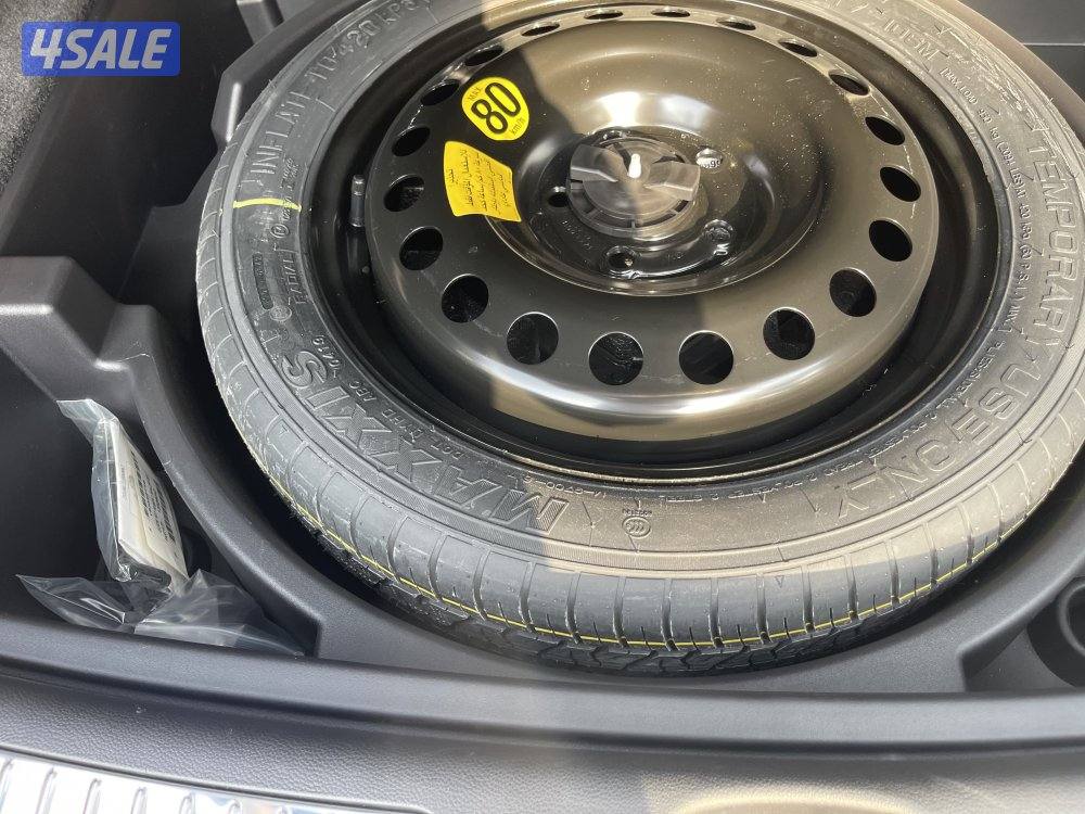 للبيع جيب كدلك بحاله نادره مخزن عداد قليل ماشي 70 اعلى درجه فل ابشن10