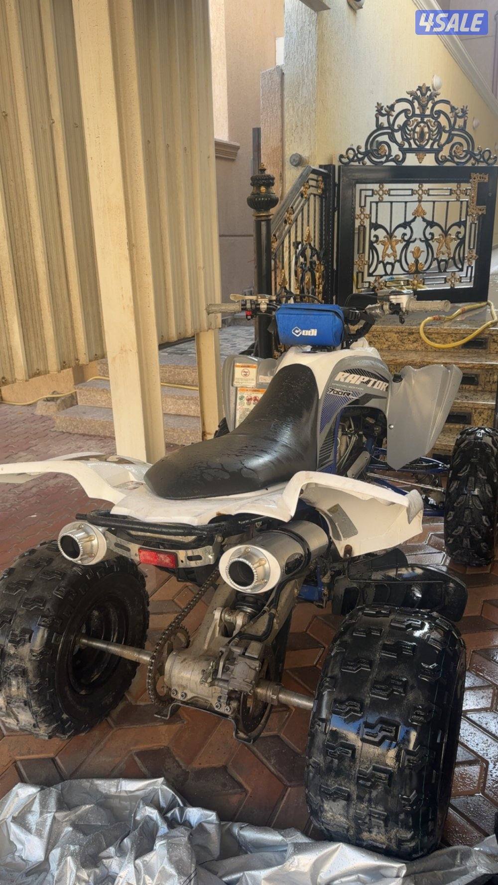 قابل للتفاوض للبيع اقزوز باركر 2015+1