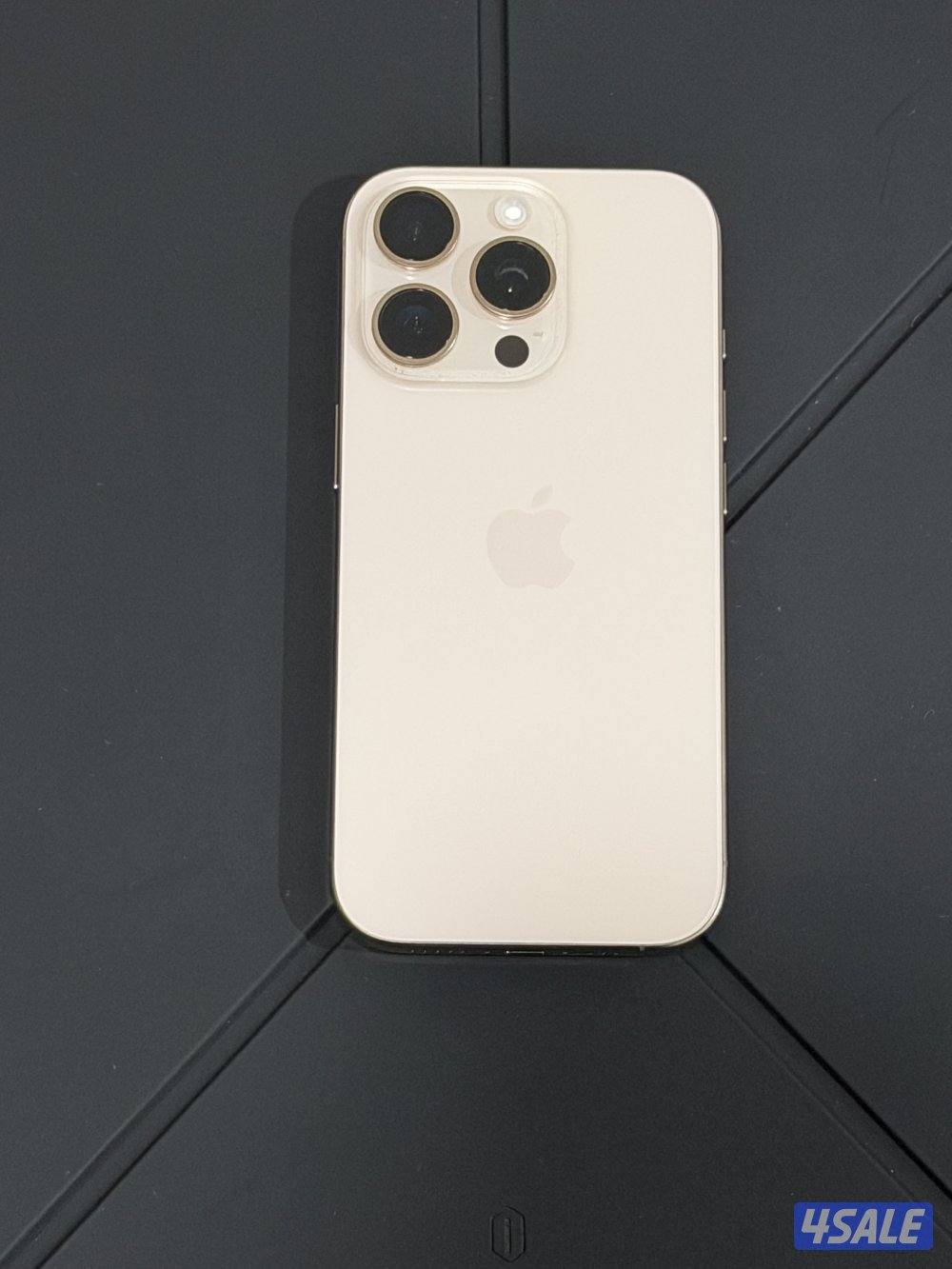 أيفون ١٦ برو بحالة كالجديد ٢٥٦ ميجابايت مع كڤر أصلي5