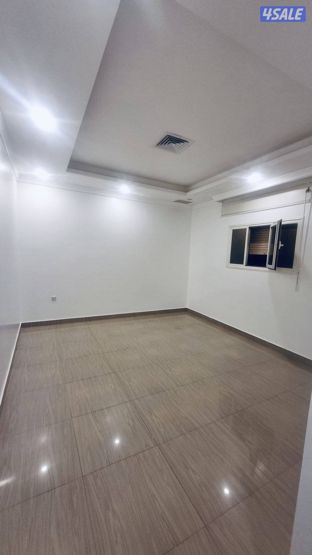 شقة للإيجار معاريس فقط1