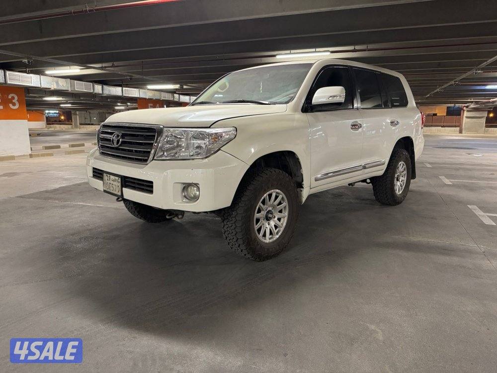 لاندكروزر GXR قير عادي1