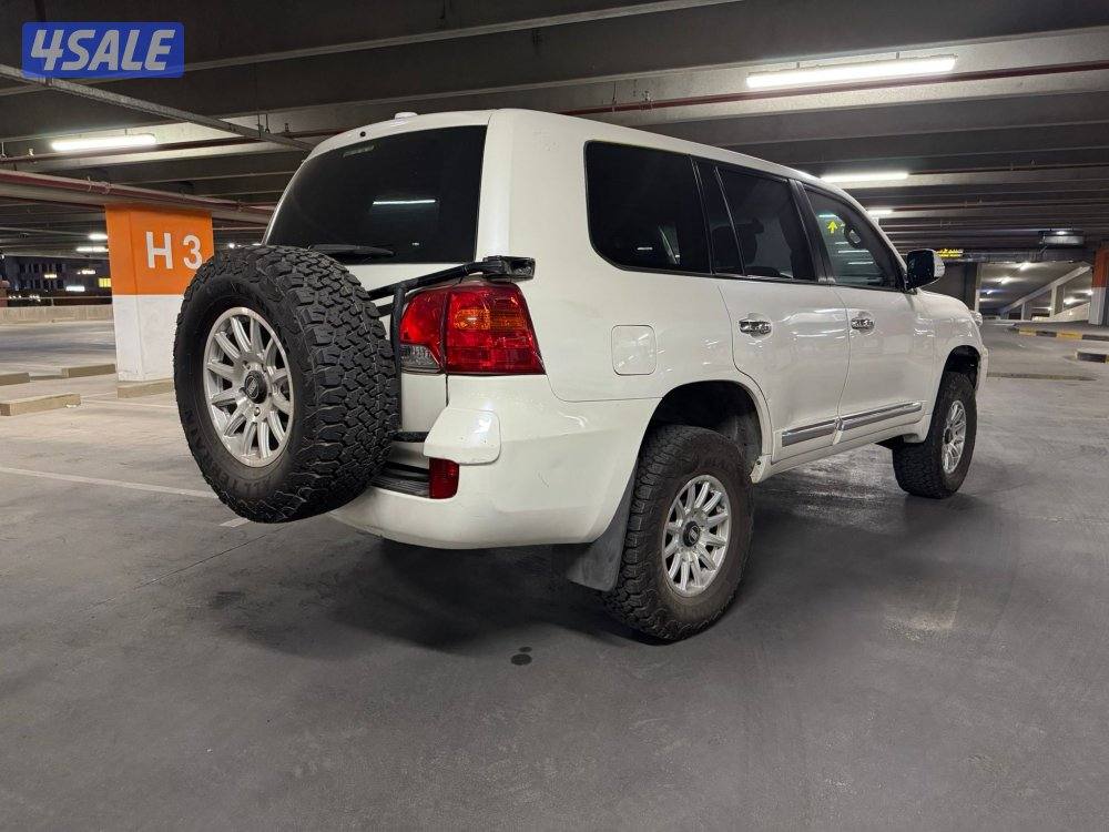 لاندكروزر GXR قير عادي4