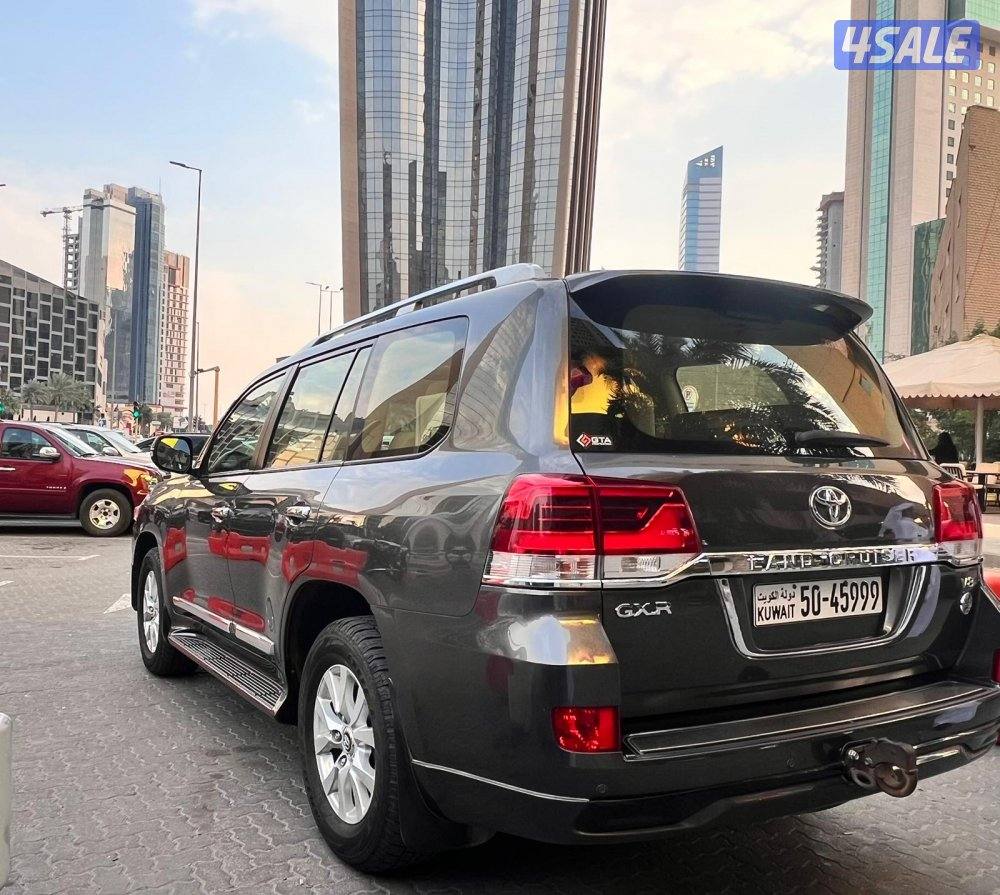 للبيع لاند كروزر GXR 20181