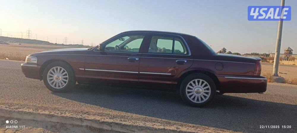 للبيع فورد جراند ماركيز ٢٠٠٧ اللون أحمر8