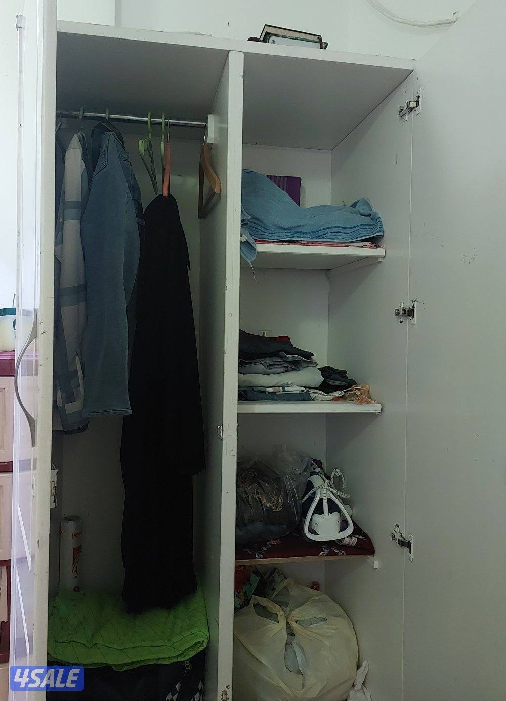 ✅ Furniture for Sale – Very Good Condition (Hawally)

1️⃣ Double Door3