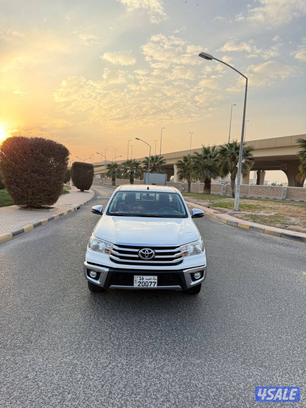 هايلكس 2019 قير اوتوماتيك فل اوبشن ماشي 140 الف بحاله جديده شرط الفحص1