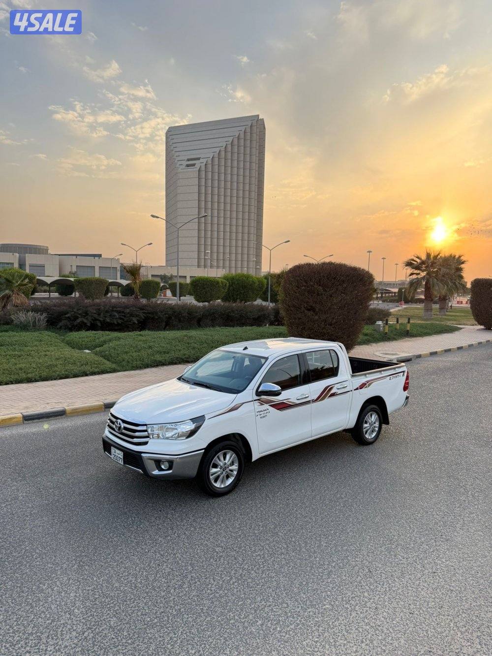 هايلكس 2019 قير اوتوماتيك فل اوبشن ماشي 140 الف بحاله جديده شرط الفحص5