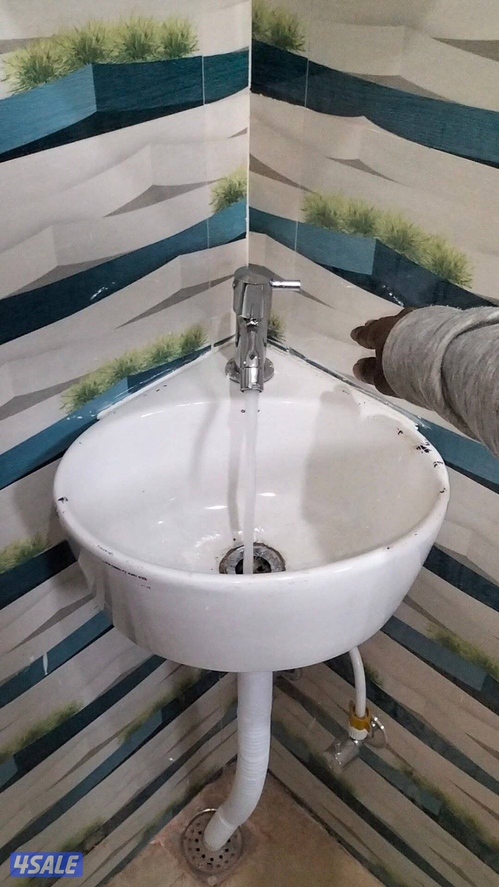 ابو فاطمة سباك صحي تسليك المجاري سخانات وفلاتر وتكسير وتمديد حمامات تر1