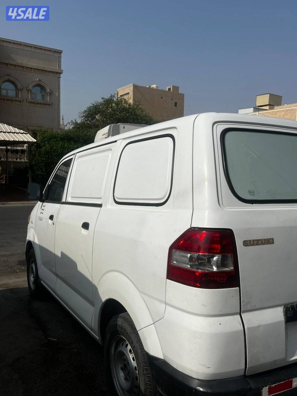 للبيع عدد ٢ سوزكي كاري باص مقفل ثلاجه1