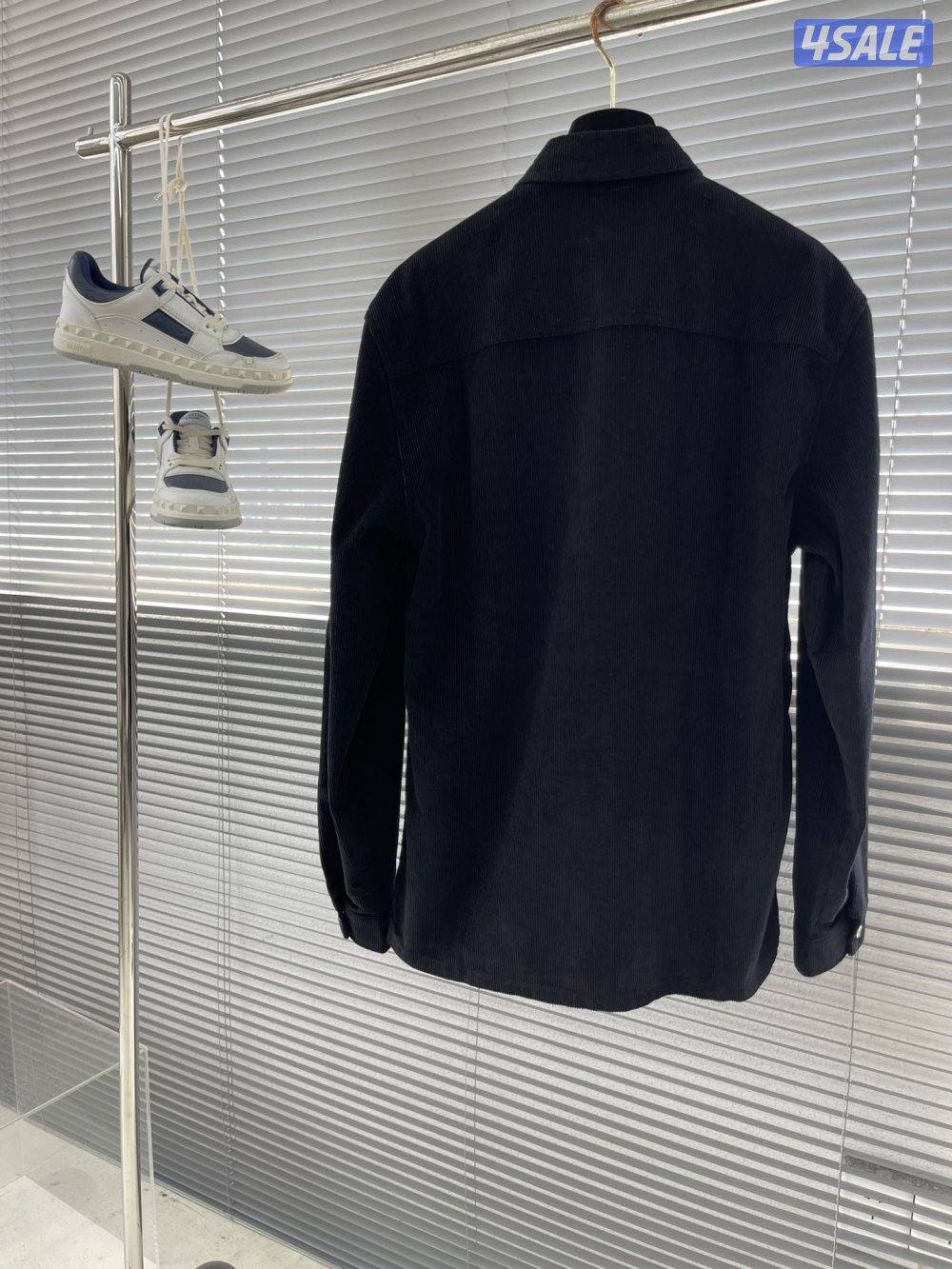 جاكيت برادا صوف اسود جديد لم يستخدم0