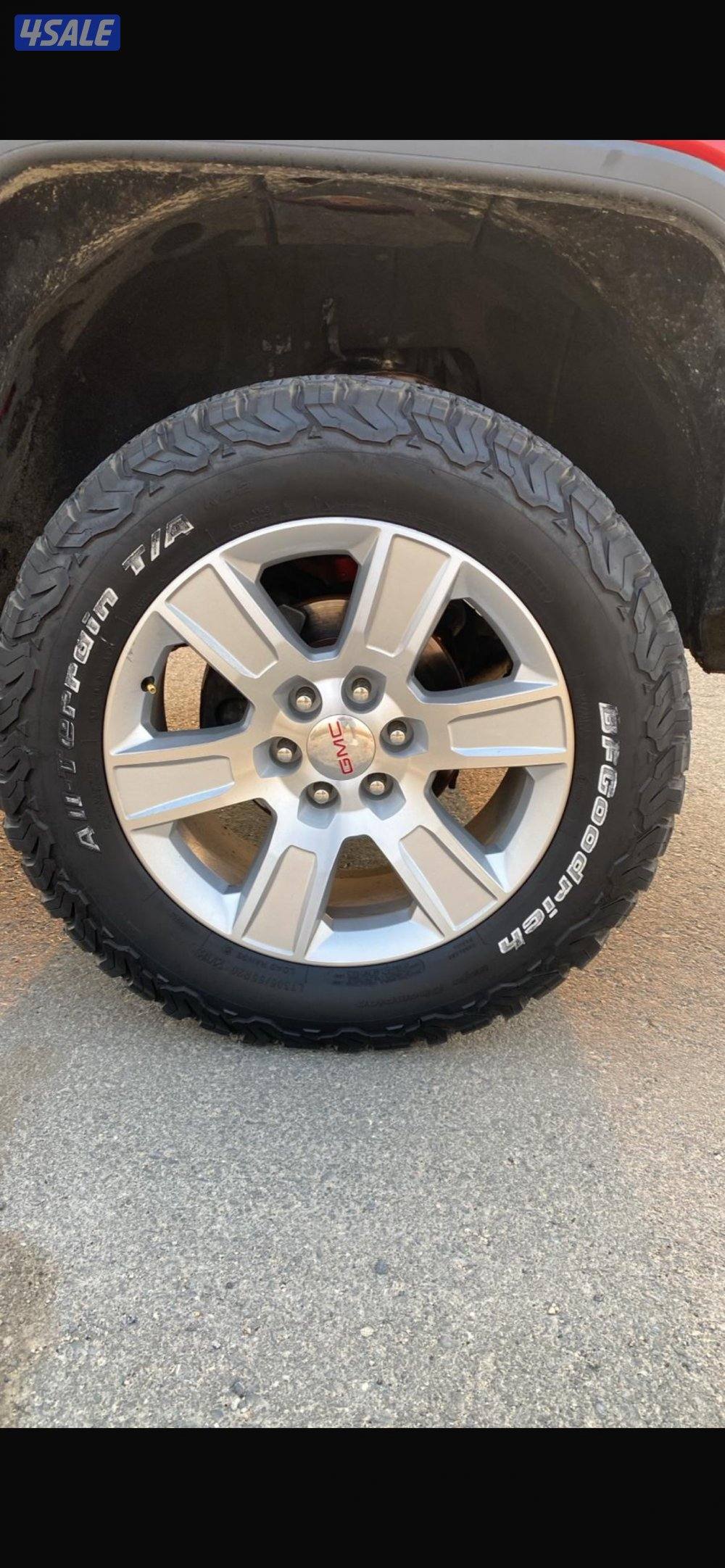 للبيع تواير حجري حجم 305/55/20 بي اف0