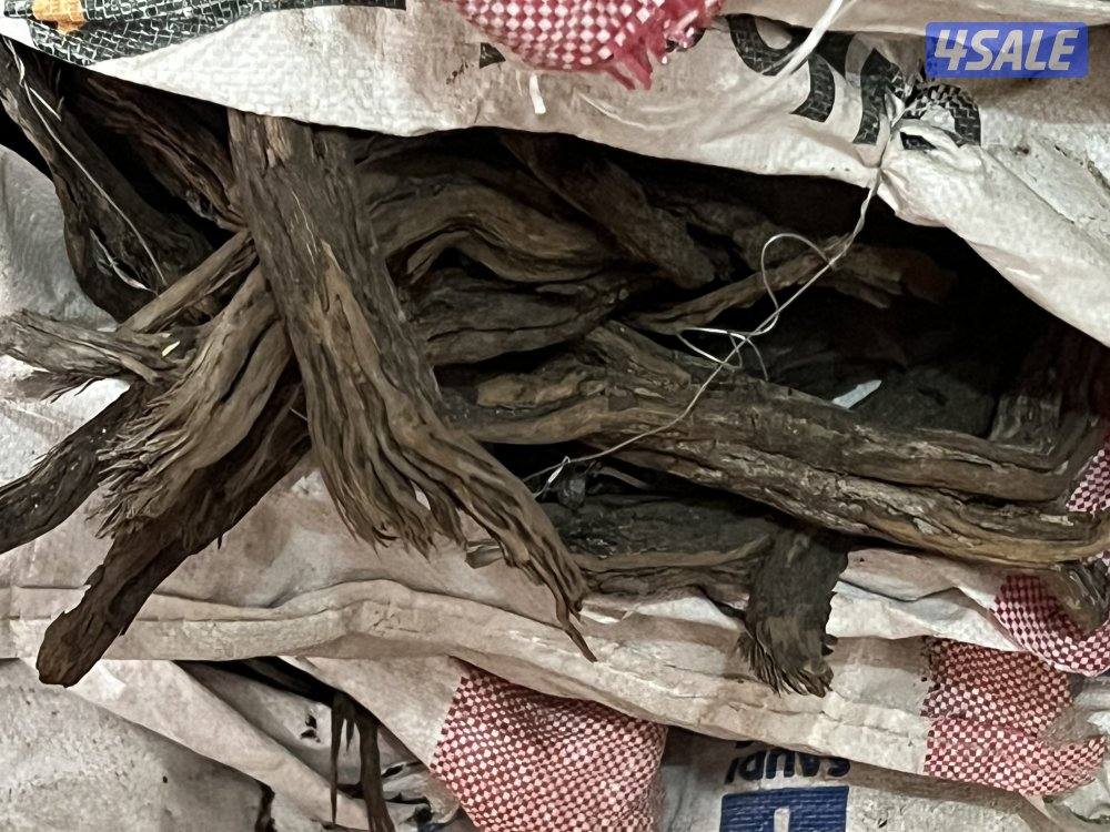 للبيع جميع انواع الحطب السعودي والفحم الافريقي والفيتنامي5