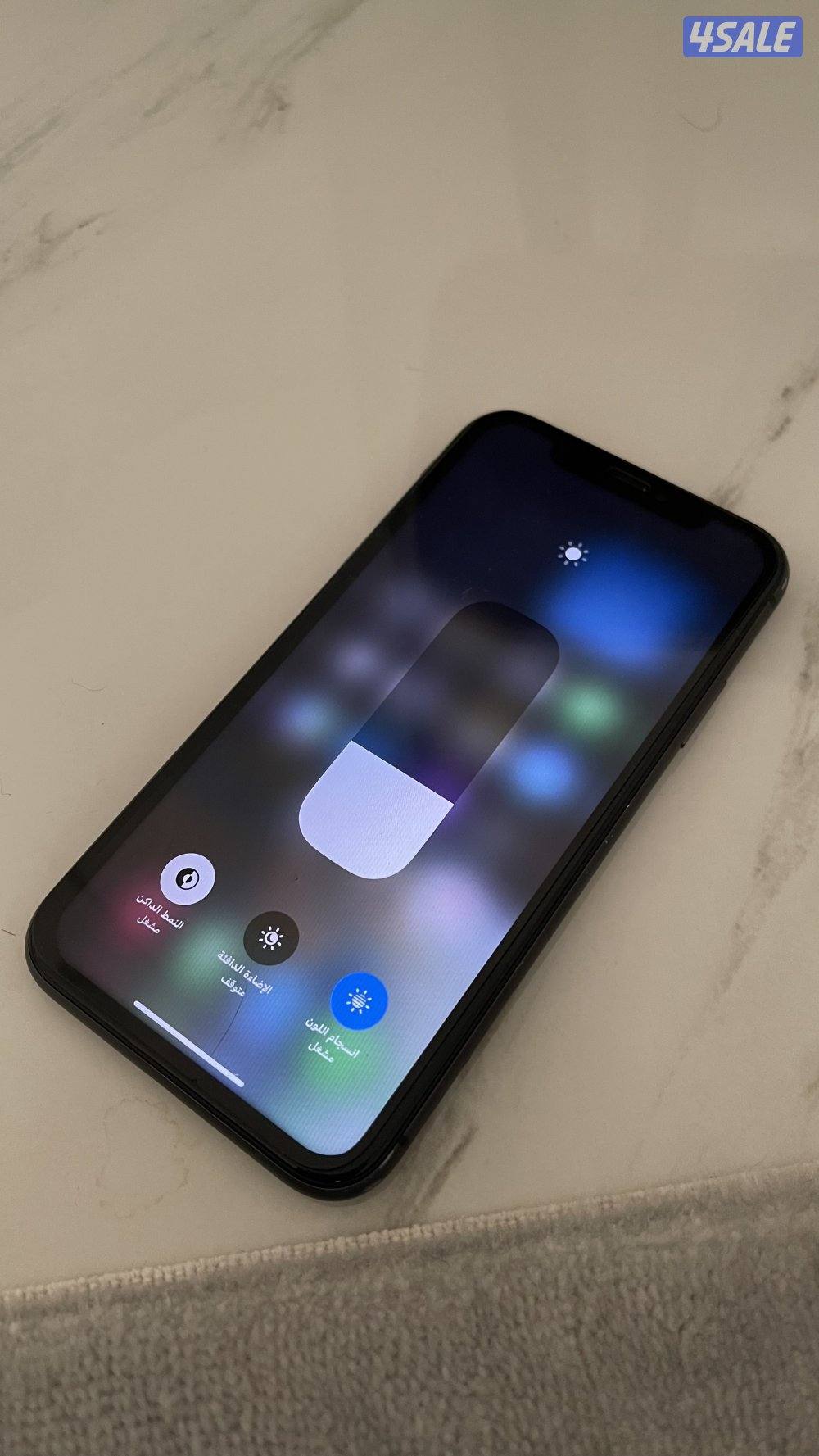 للبيع ايفون 111