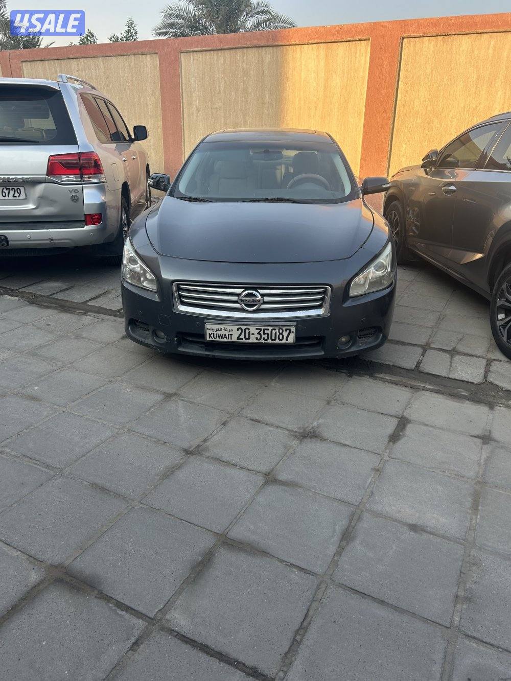 سياره نيسان ماكسيما موديل 2012 جيد جدا ماشيه 210 الف0