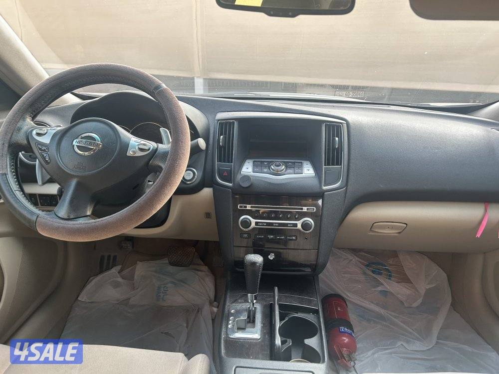 سياره نيسان ماكسيما موديل 2012 جيد جدا ماشيه 210 الف3