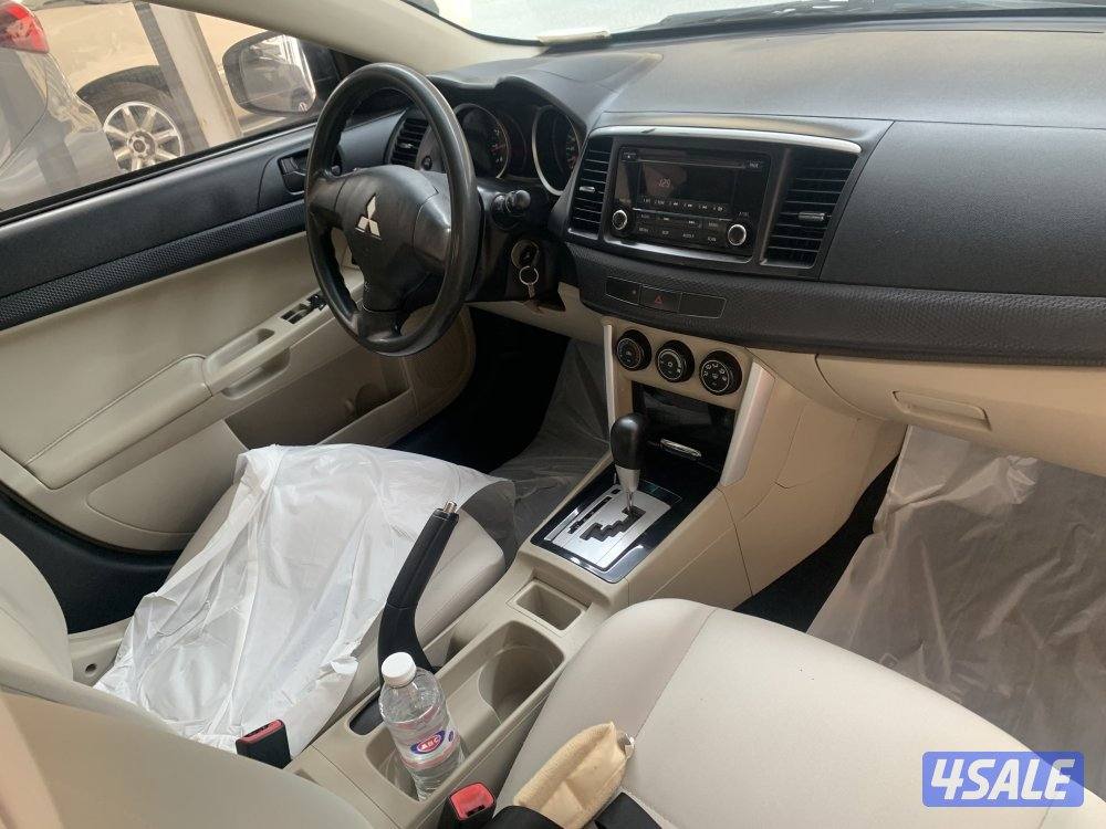 لانسر موديل 2017 بحاله جيد جداا4